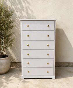 Whitehaven Lane • Six-Drawer Tall Dresser