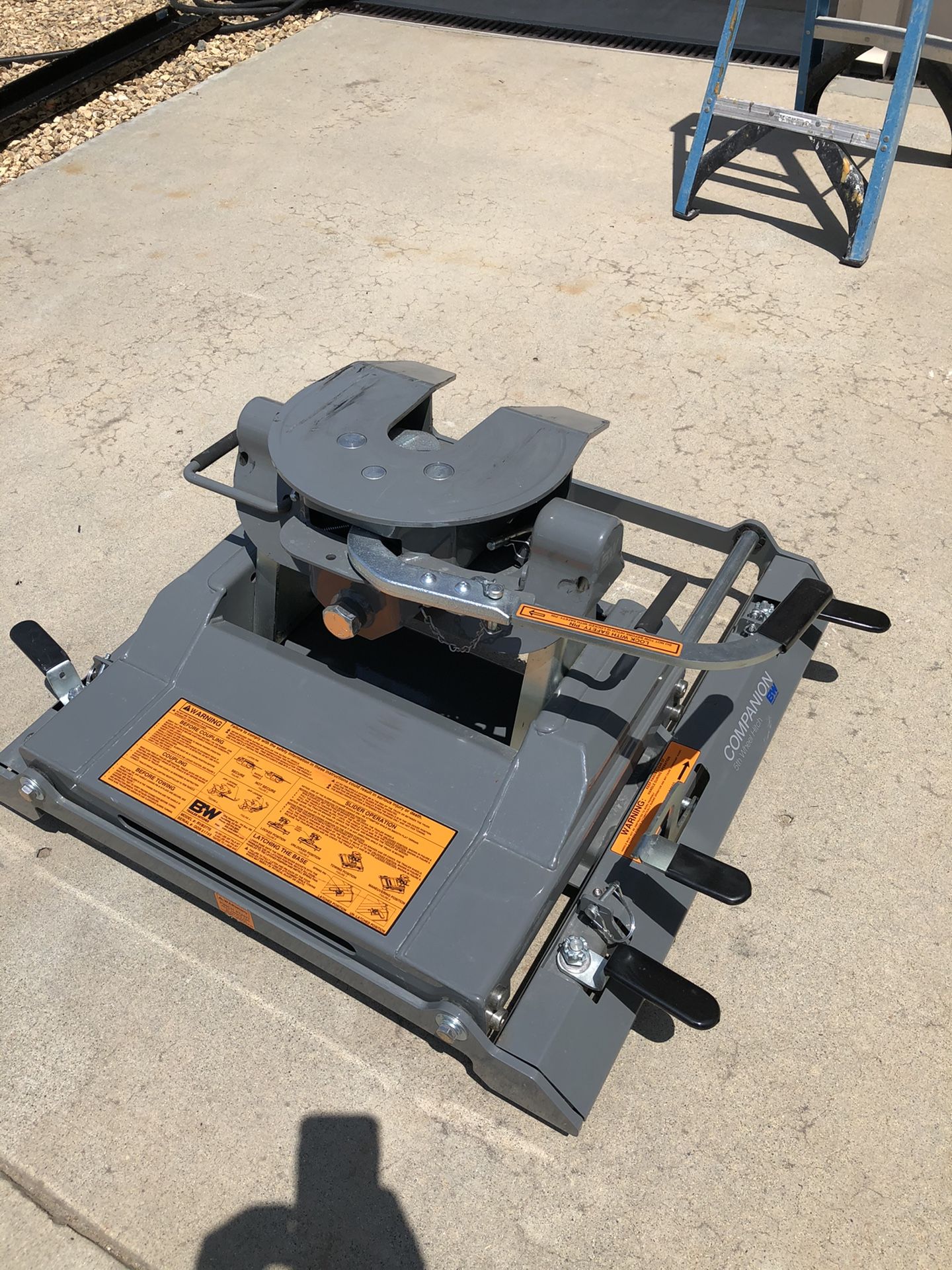 Heavy Duty BW Companion 5th wheel hitch for Sale in San Diego, CA OfferUp
