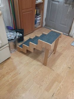 Wooden Pet Stairs with Carpet Steps