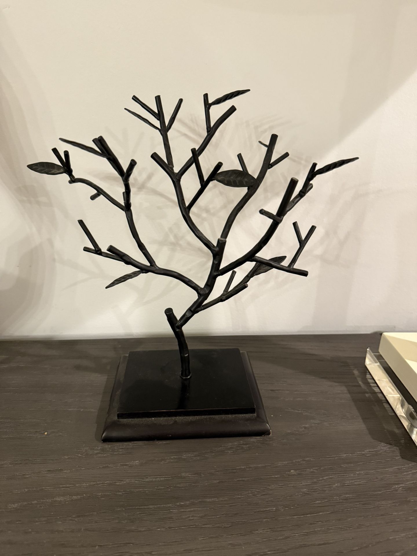 Black Metal Tree Branches Leaves Jewelry Display Stand Earrings Rings Bracelets