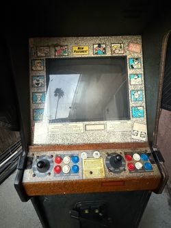 Arcade cabinet with working crt tv no game for sale