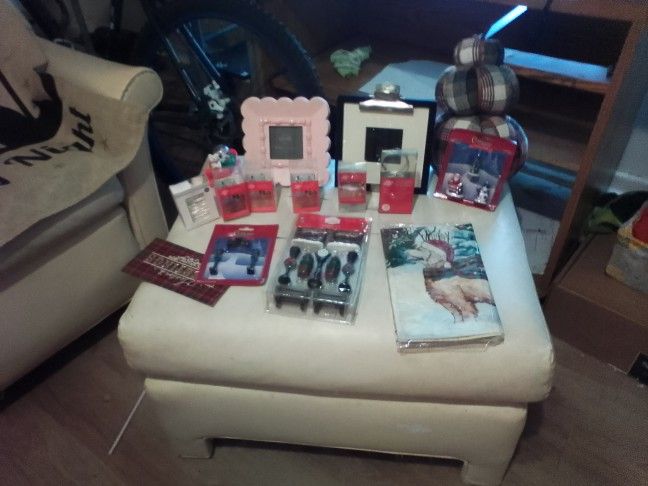 Christmas Sale Come Make Me A Deal