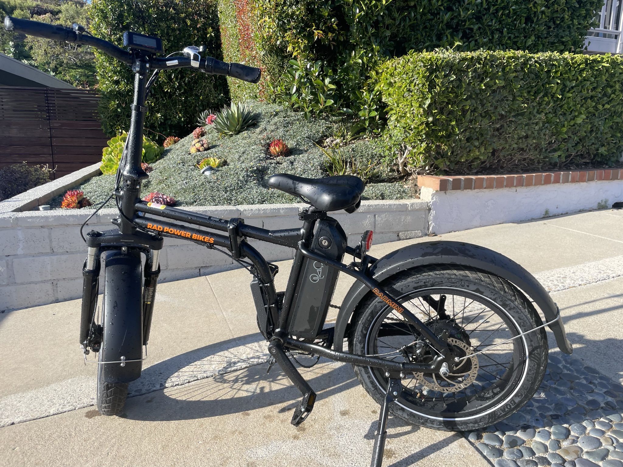 Rad Mini Around 100 Miles