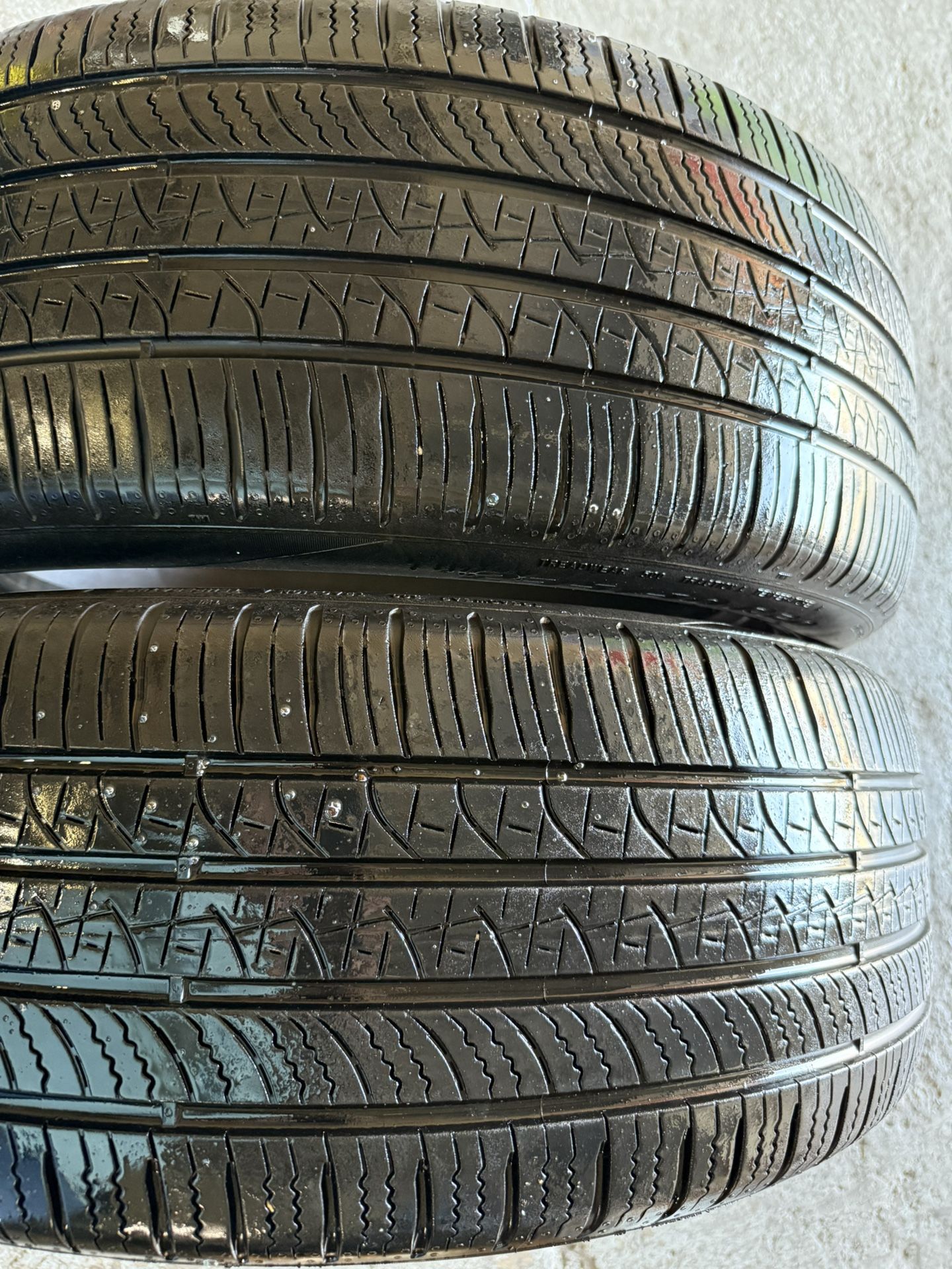 235/50R20 2 used tires pirelli