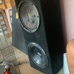 12 Stereos