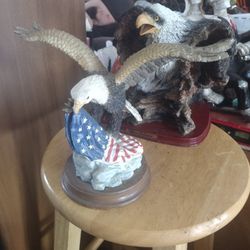 Eagle Statue 