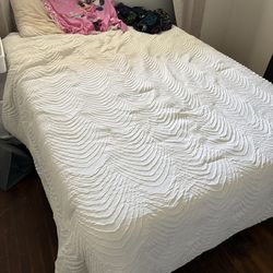 Full new bed mirror and desk chair