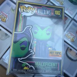 Funko Pop! Disney Villains #1082 Maleficent Black Light Special 
