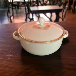 Beautiful Vintage Hutchensrauther Selb Bavaria Casserole Dish With 22K Gold Trim