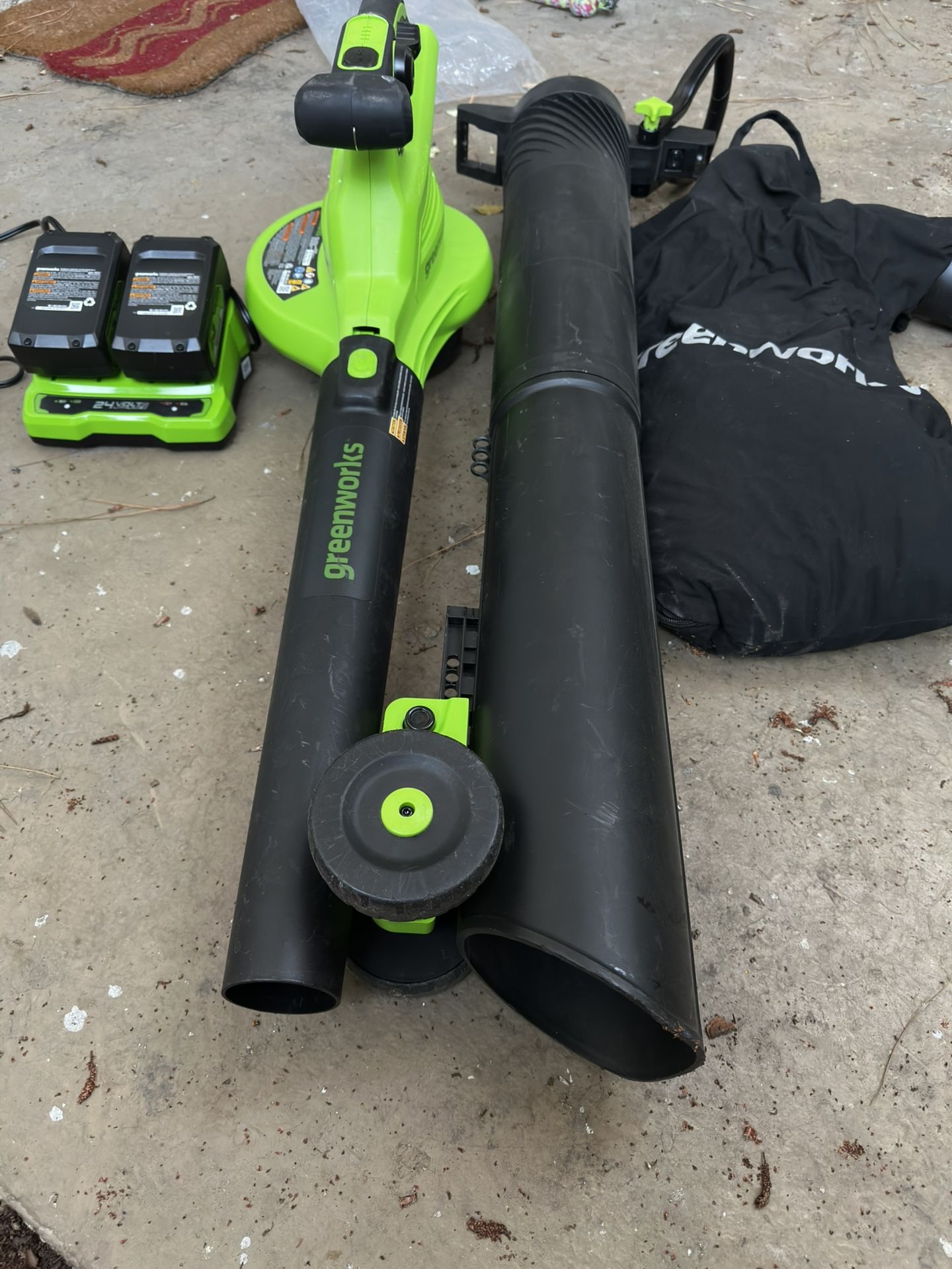 Greenworks Leaf Blower / Vacuum – Dual Battery + Attachments