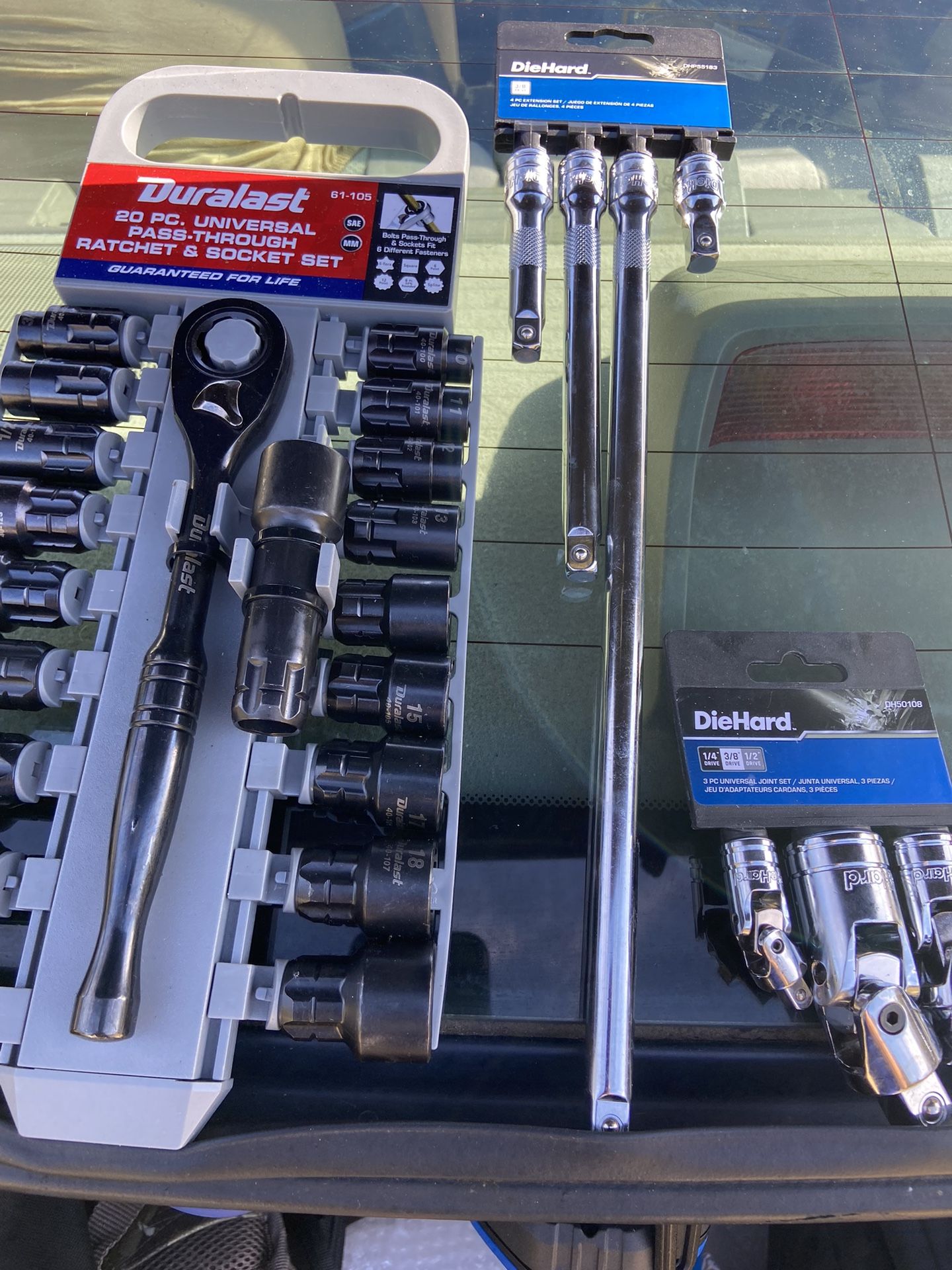 DURALAST UNIVERSAL 20 PIECE SET WITH EXTENSIONS AND UNIVERSAL JOINT SET
