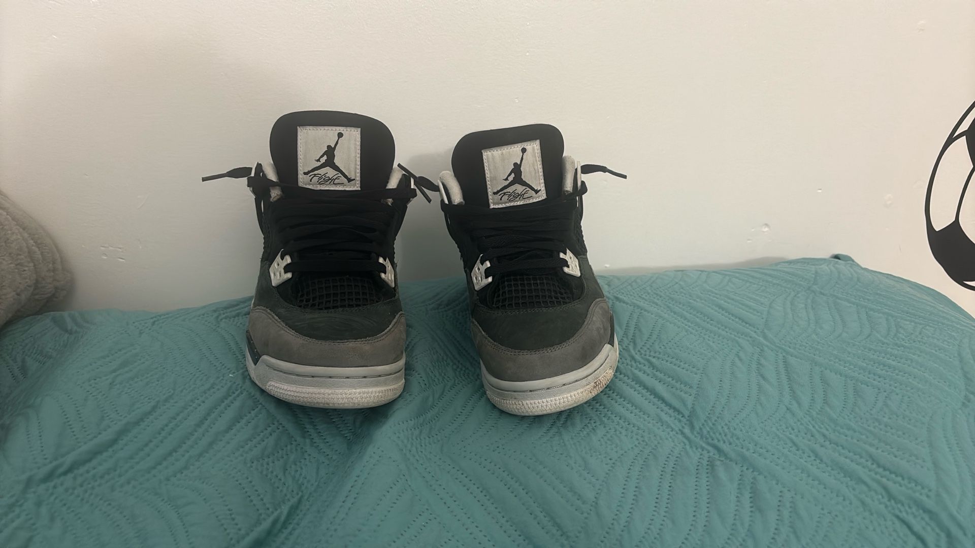 Jordan 4 FEAR
