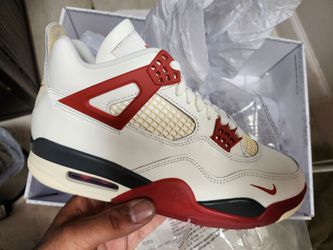 Jordan 4 a Jordan 1 low