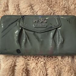 Coach Patent Leather Accordion Zip Wallet Gray