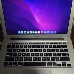 Macbook Air 13" 2017 w/ Charger, Like New