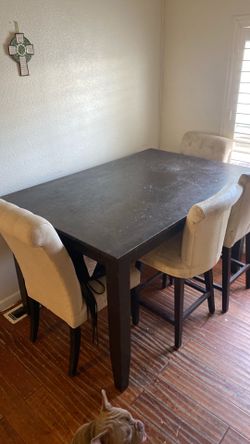 Table  chairs