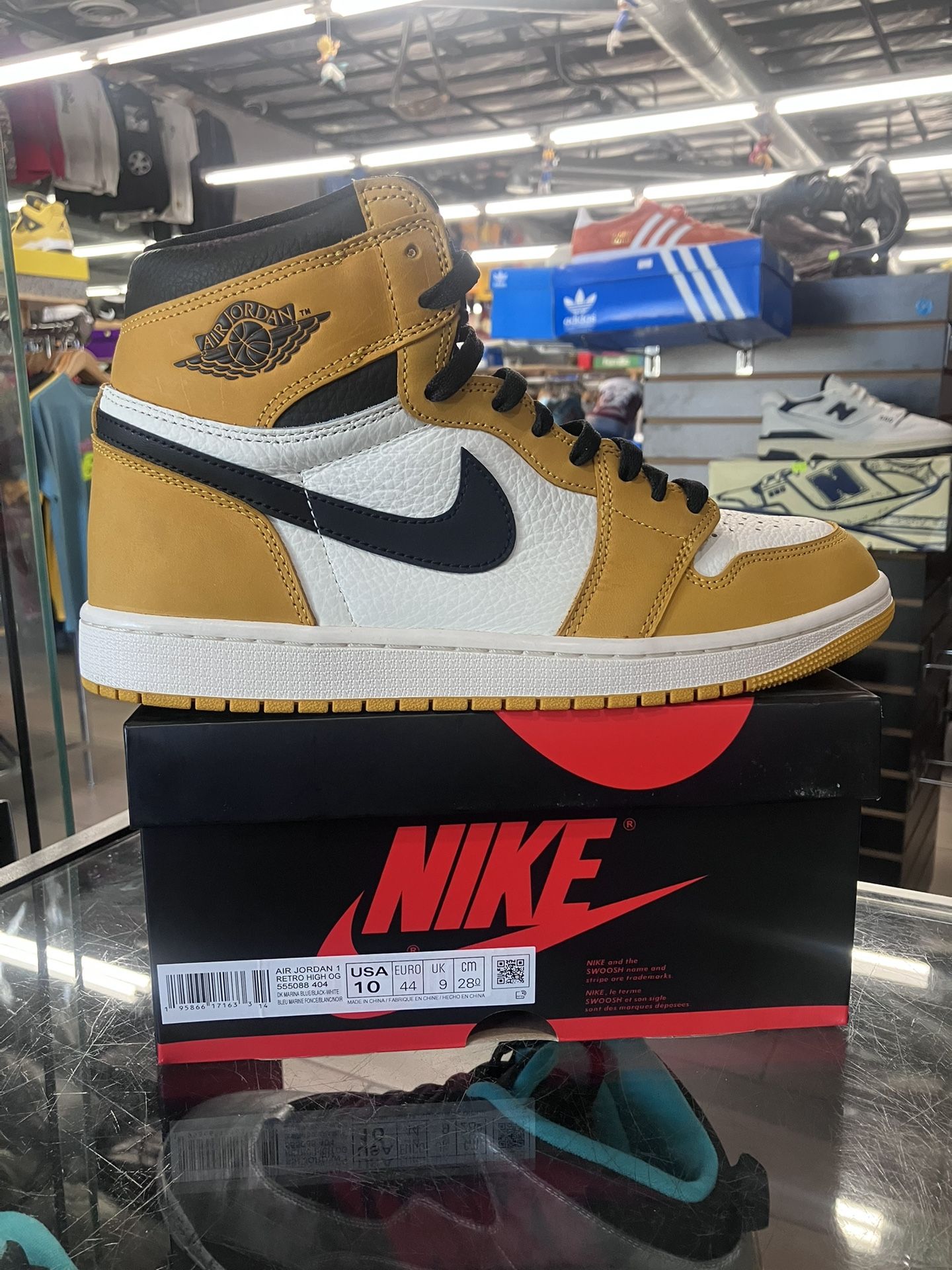 Air Jordan 1 Retro High Yellow Ochre