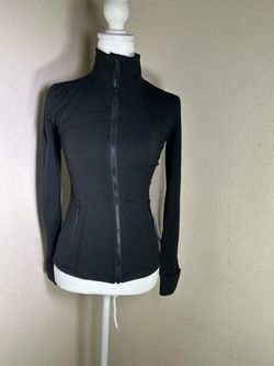 Lululemon define jacket size 4
