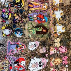 Wraps And Snow Globes