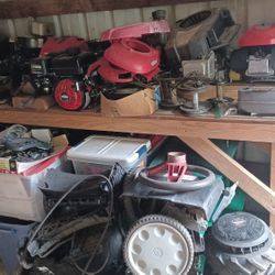 Tons Of Lawn Mower Parts. Message Me What You're Looking For And I'll Give You A Price