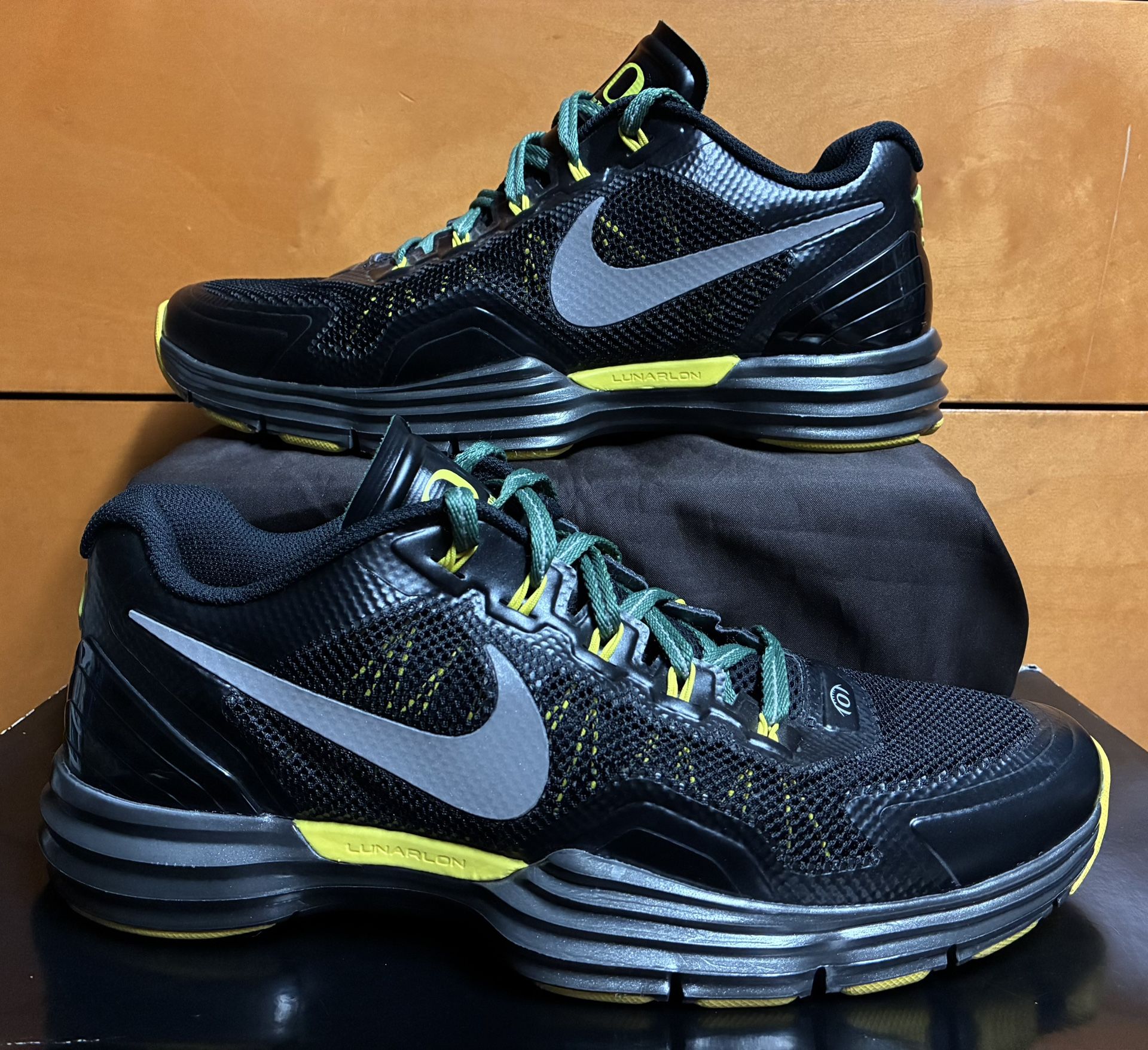 Nike Lunar TR1 Oregon Ducks Size 10 Black Green Yellow WTD 2012 Worn Once RARE