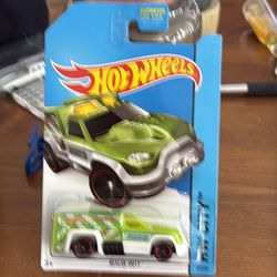2014 Hot Wheels HW City Rescue Duty #47 Treasure Hunt