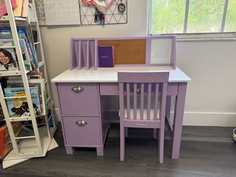 Kids Desk and Chair Set - Good Condition $100 OBO