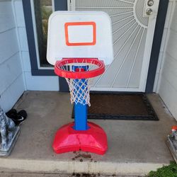 Adjustable basketball hoop!