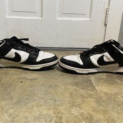 Nike Men Dunk Pandas 