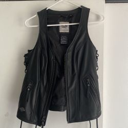 Women’s Avenue Leather Vest