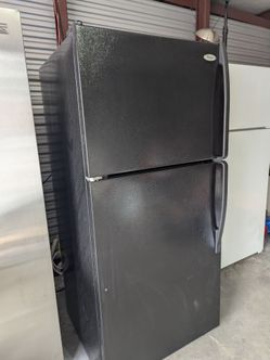 Clean and working GREAT . DELIVERY AVAILABLE.