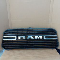 2019 To 2024 Dodge Ram Grill And Driver Side Headlight