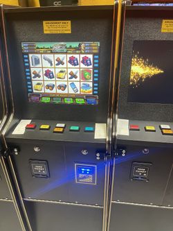 Slot 8 Line Machine