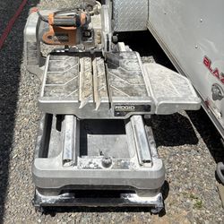 Rigid Tile Saw With Stand