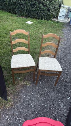 folding  chairs