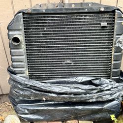 Used Radiator, Fan Shroud, Fan. 1970 F1 00 Automatic.