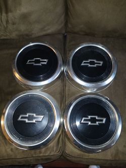 Late 80s/early 90s S10,Blazer,Astro 15 in.  wheel