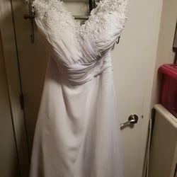 Free Wedding Dress( Pending)