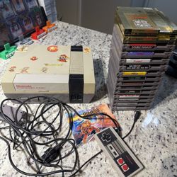 Nintendo NES Bundle One Controller Cords 15 Games