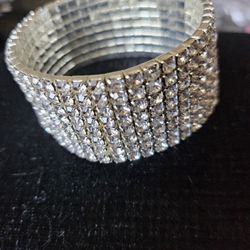 Rhinestone Stretchy Bracelet 