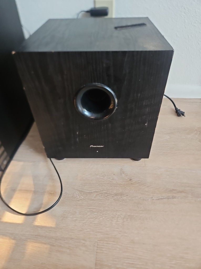 Pioneer SW-8 Powered Subwoofer 