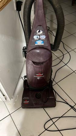 Vacuum cleaner.