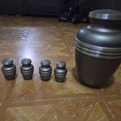 Cremation Urn