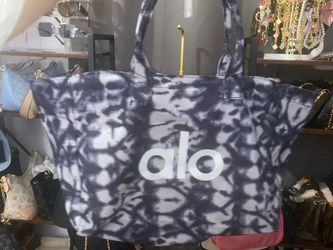 Alo Totes / backpacks