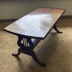 Small Duncan Phyfe style mahogany coffee table 
