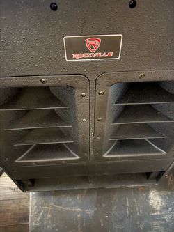 Rockville Dual Subwoofer Speaker Cabinet