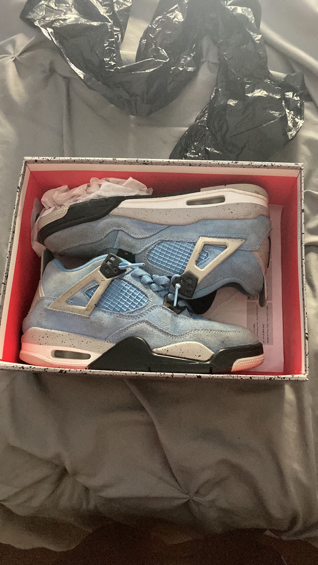 Jordan 4 UNC