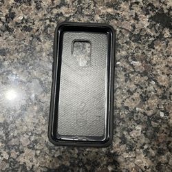 Otter Box Case (don’t Know What Kind Of Phone It’s For)