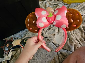 Minnie mouse strawberry ears