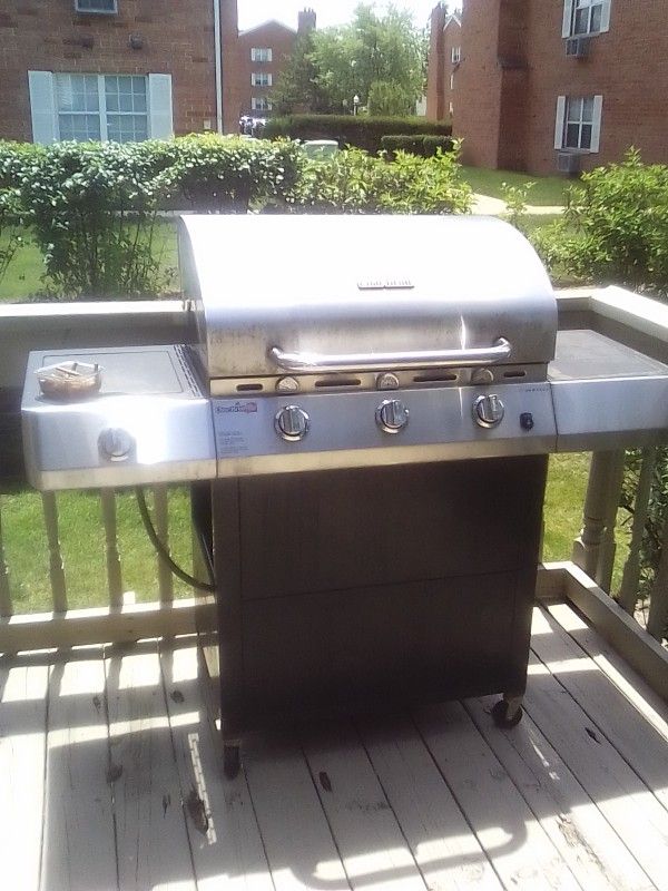 Grill New Propane $30